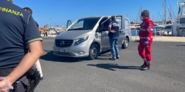 Porto di Pozzallo, anche le salme di due neonati di 9 e 11 mesi tra i migranti soccorsi