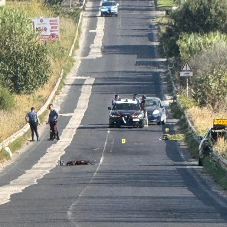 Sbalzato di sella dallo scooter, muore un uomo di 57 anni