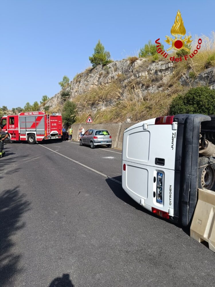 Giarratana, incidente stradale autonomo: muore un 58enne