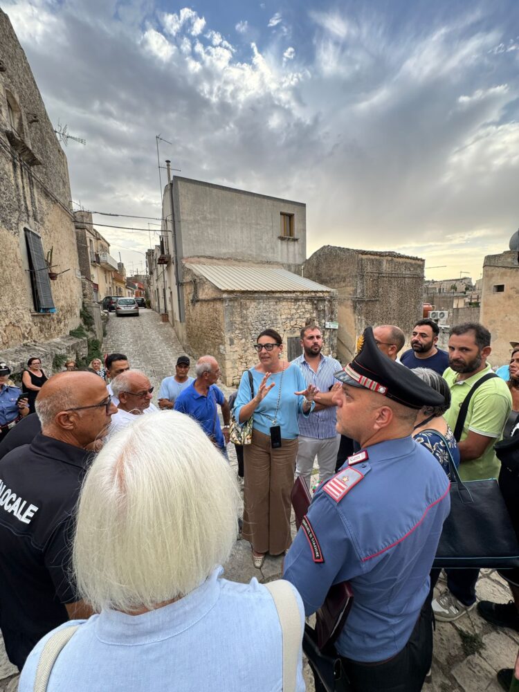 Modica, il sindaco in visita ai quartieri cittadini. Si comincia da Sant’Andrea