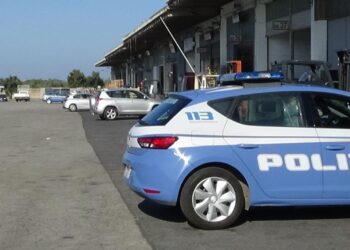 Vittoria, in carcere un pregiudicato di 62 anni per estorsione agli autotrasportatori del mercato