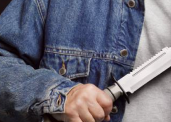 Acate, due macellai litigano a colpi di coltello. Uno finisce in ospedale