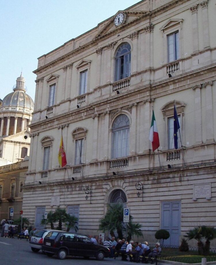 Comiso, i sindacati contestano le scelte dell’amministrazione comunale per il personale