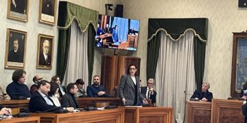Modica, una variazione di bilancio scatena la bufera politica