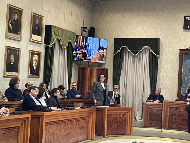 Modica, una variazione di bilancio scatena la bufera politica