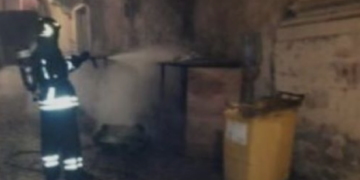 Modica, fiamme in via Grimaldi. Centro storico sempre più off limits