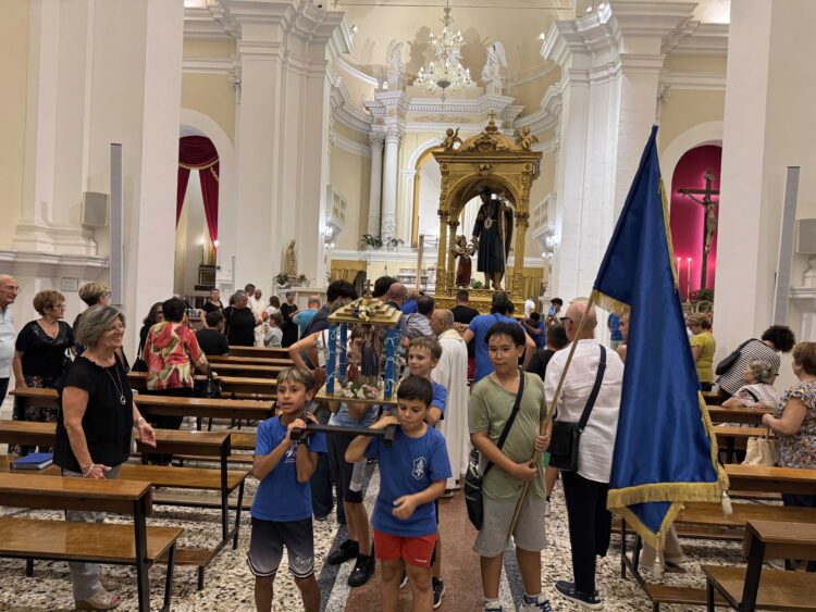 La Scinnuta di San Giuseppe a Giarratana tra devoti e fedeli