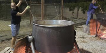 Roccazzo, oggi alle 18 si aprono le danze per la Sagra dell’uva
