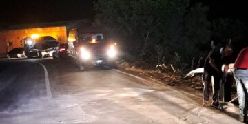 Ragusa-Modica, Fiat 500 con a bordo cinque ragazzi perde il controllo e finisce fuori strada