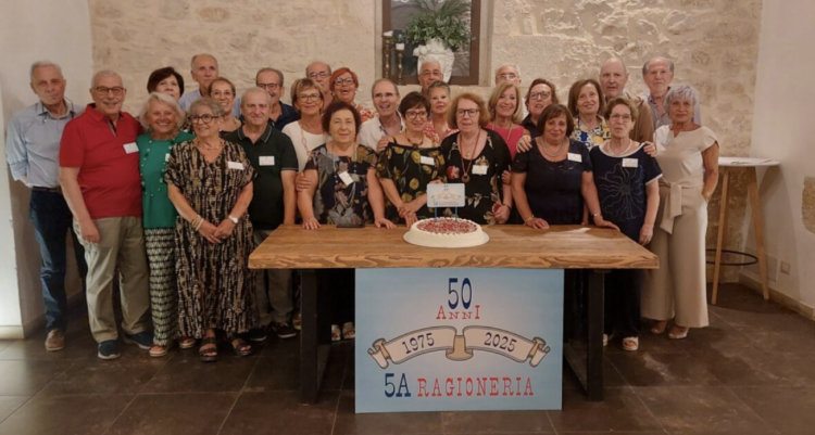 Ragusa, il traguardo dei 50 anni dal diploma di ragioneria