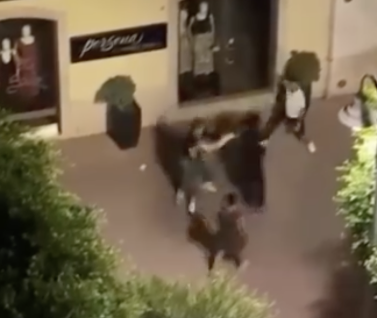 Modica, ennesima rissa in centro storico: residenti e commercianti disgustati