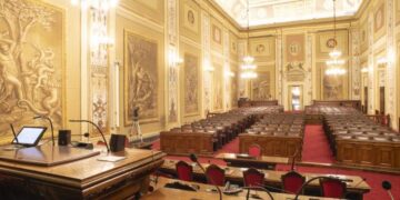 Quanto hanno guadagnato nel 2024 i 70 deputati della Regione Siciliana? Ecco i numeri
