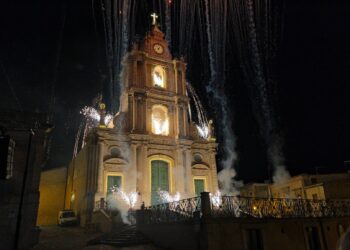 Monterosso Almo, spettacolare “Nisciuta” del patrono San Giovanni