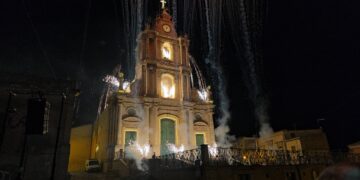 Monterosso Almo, spettacolare “Nisciuta” del patrono San Giovanni