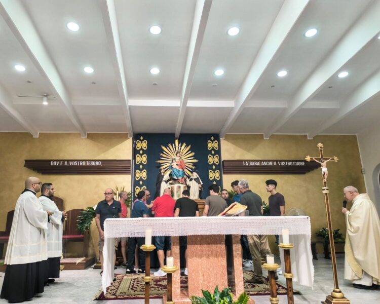 Pedalino, traslato il simulacro della patrona. Da oggi al via le processioni verso i vari quartieri della comunità parrochiale