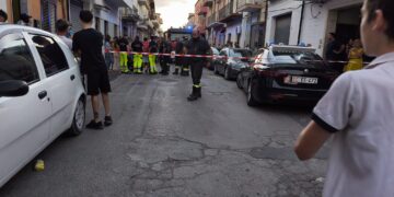 Acate, tenta di fare saltare in aria un palazzo: immobilizzato un albanese con problemi psichiatrici