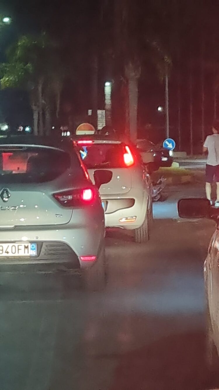 Vittoria, scontro auto-moto: ferito un centauro