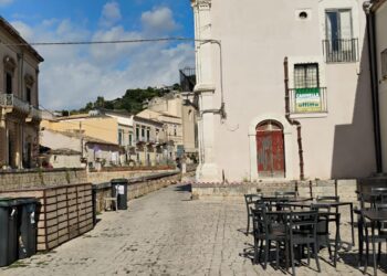 Scicli, sparatoria e accoltellamento. Il sindaco Marino: “Preoccupati per l’aumento di questi episodi”