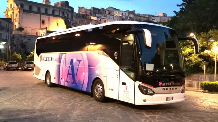 Comiso, “Vai col bus” esperienza vincente per i giovani della città e di Pedalino