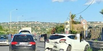 Donnalucata, scontro tra auto: un ferito