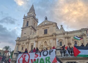 Ragusa, corteo Pro Pal nel cuore della città