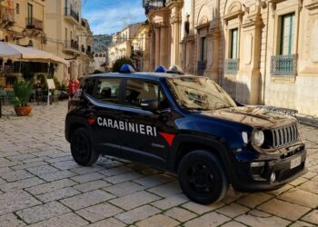 Scicli, disordini in centro nel corso della notte: fermati alcuni cittadini tunisini