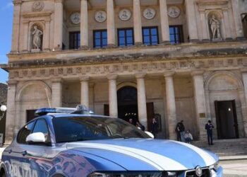 Vittoria, evade i domiciliari: arrestato un 22enne