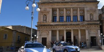 Vittoria: maltrattamenti alla compagna e ai figli minori, braccialetto elettronico per un 35enne