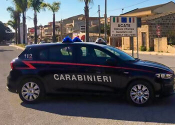 Acate, colpisce l’ex genero alla testa con uno sgabello: denunciato un 65enne