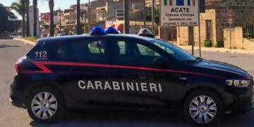 Acate, colpisce l’ex genero alla testa con uno sgabello: denunciato un 65enne