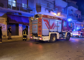 Incendio al market bangladese di Acate, finisce in manette un albanese