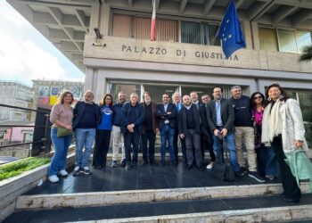 Mare Jonio, inizia il processo. La difesa solleva una serie di eccezioni per “intercettazioni illegali”