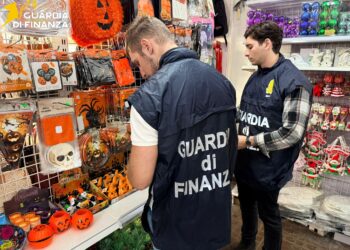 La Guardia di Finanza della provincia di Ragusa ha sequestrato 5.500 prodotti in vista della festività di Halloween