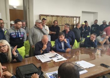 Bando rifiuti al Comune di Ragusa, è protesta