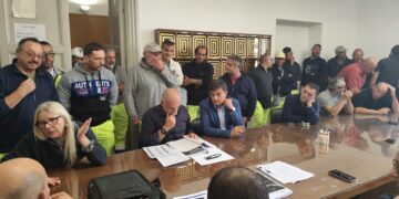 Bando rifiuti al Comune di Ragusa, è protesta