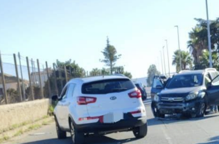 Vittoria, scontro tra due auto sulla strada per Scoglitti