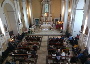 San Francesco a Ragusa, ieri la messa del vescovo. Oggi la processione con il simulacro per le vie del centro