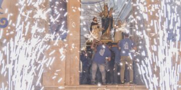 Ragusa, traslato il simulacro della Madonna del Rosario. La festa può cominciare