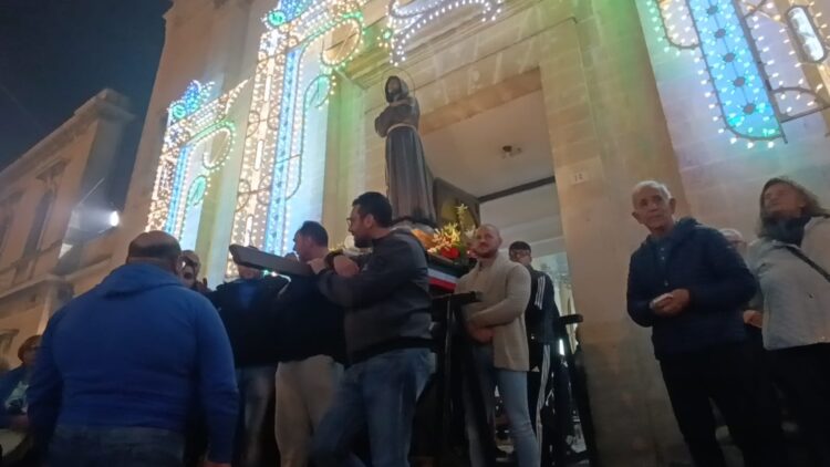 Ragusa, la processione con il simulacro di San Francesco ha concluso ieri le celebrazioni in onore del poverello d’Assisi