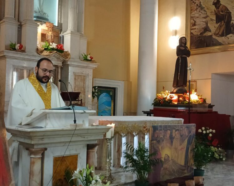 Ragusa, celebrato ieri sera il rito del Transito di San Francesco. Oggi la messa del vescovo