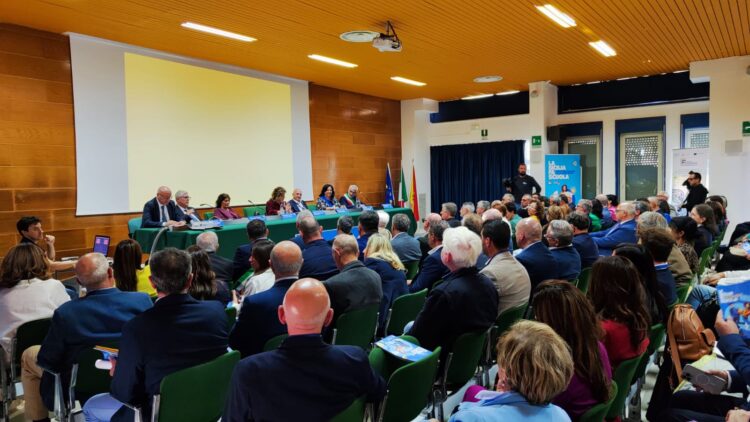 Ragusa, l’assessore regionale Turano in visita al Ferraris