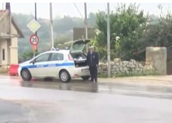 Modica, scontro tra auto e furgone: ferita una donna