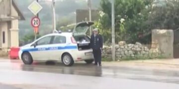 Modica, scontro tra auto e furgone: ferita una donna