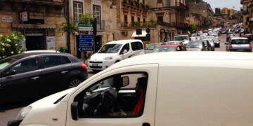 Modica e il traffico veicolare insostenibile, la denuncia de L’Alternativa socialista