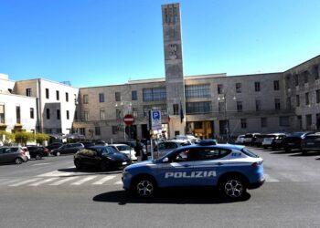 Ragusa, evade i domiciliari: arrestato 22enne