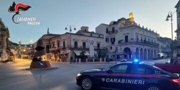 Modica, 25enne scovato in possesso di 750 grammi di hashish: finisce ai domiciliari