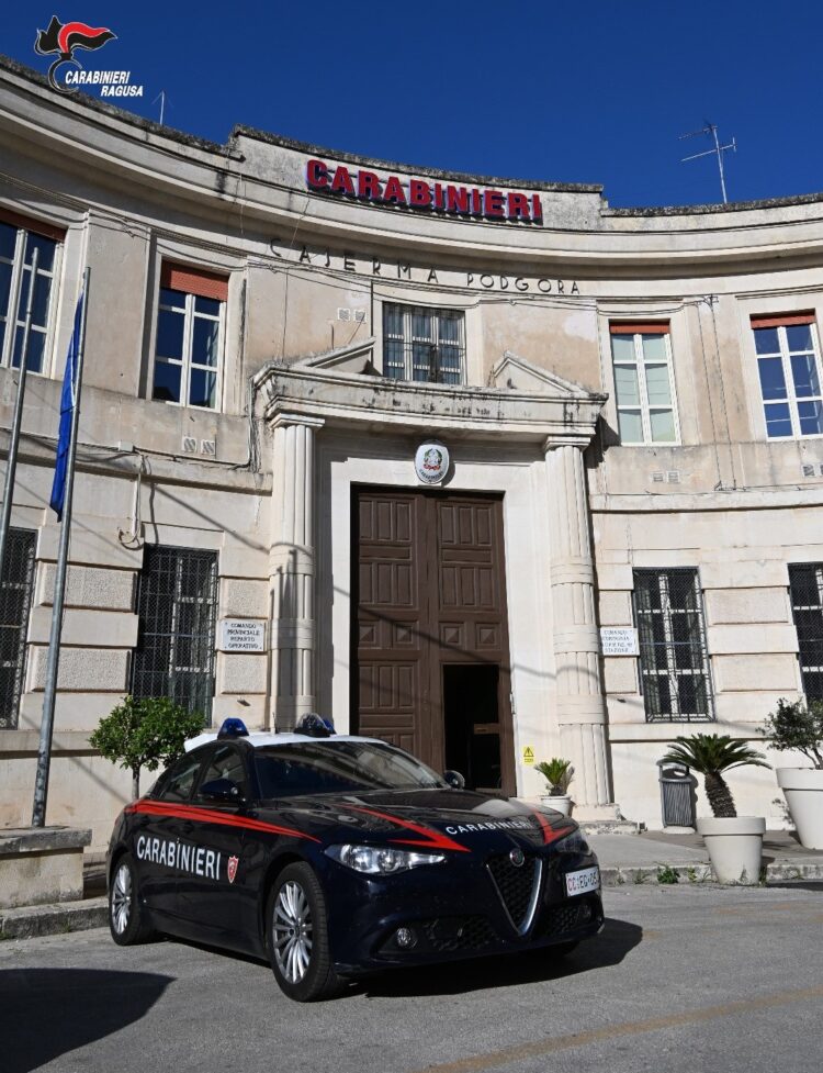 Ragusa, è accusato di avere sequestrato tenendola in casa una connazionale: arrestato tunisino 29enne