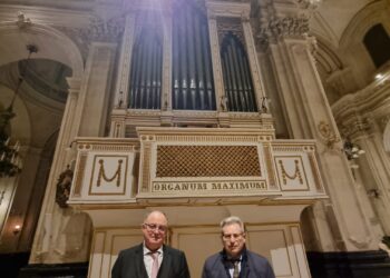 Atmosfera magica al duomo di San Giorgio per il concerto del maestro belga Paul De Maeyer