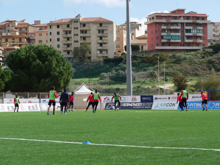 Il Modica calcio domani in trasferta sul campo dell’Acquedolcese