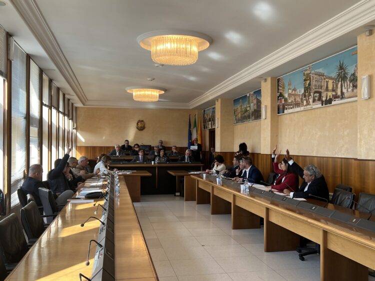 Consiglio provinciale di Ragusa, approvata la quinta variazione al Bilancio di previsione